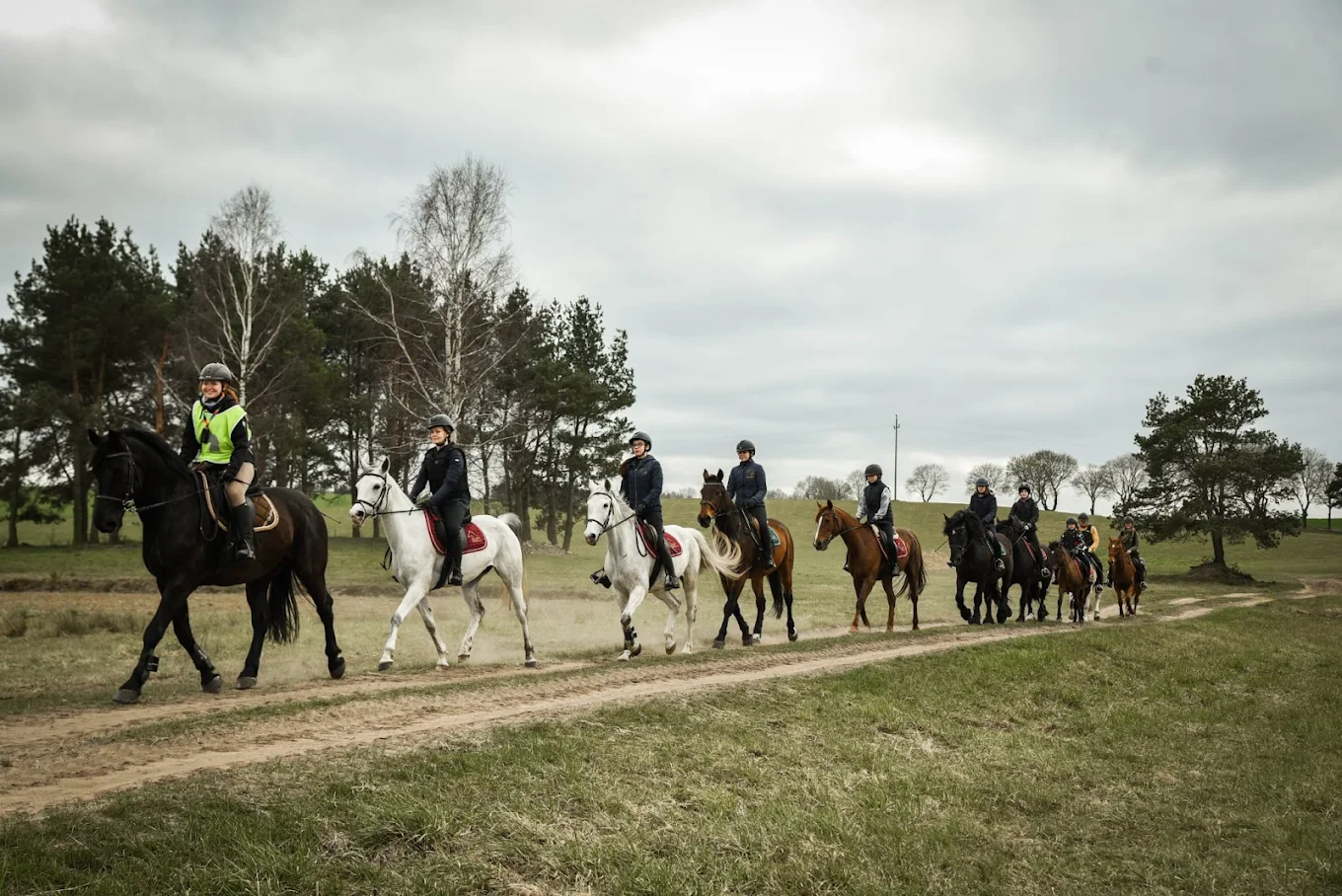 Trasy konne Potęgowo – jazda konna w terenie ze Stajni Pałac Runowo